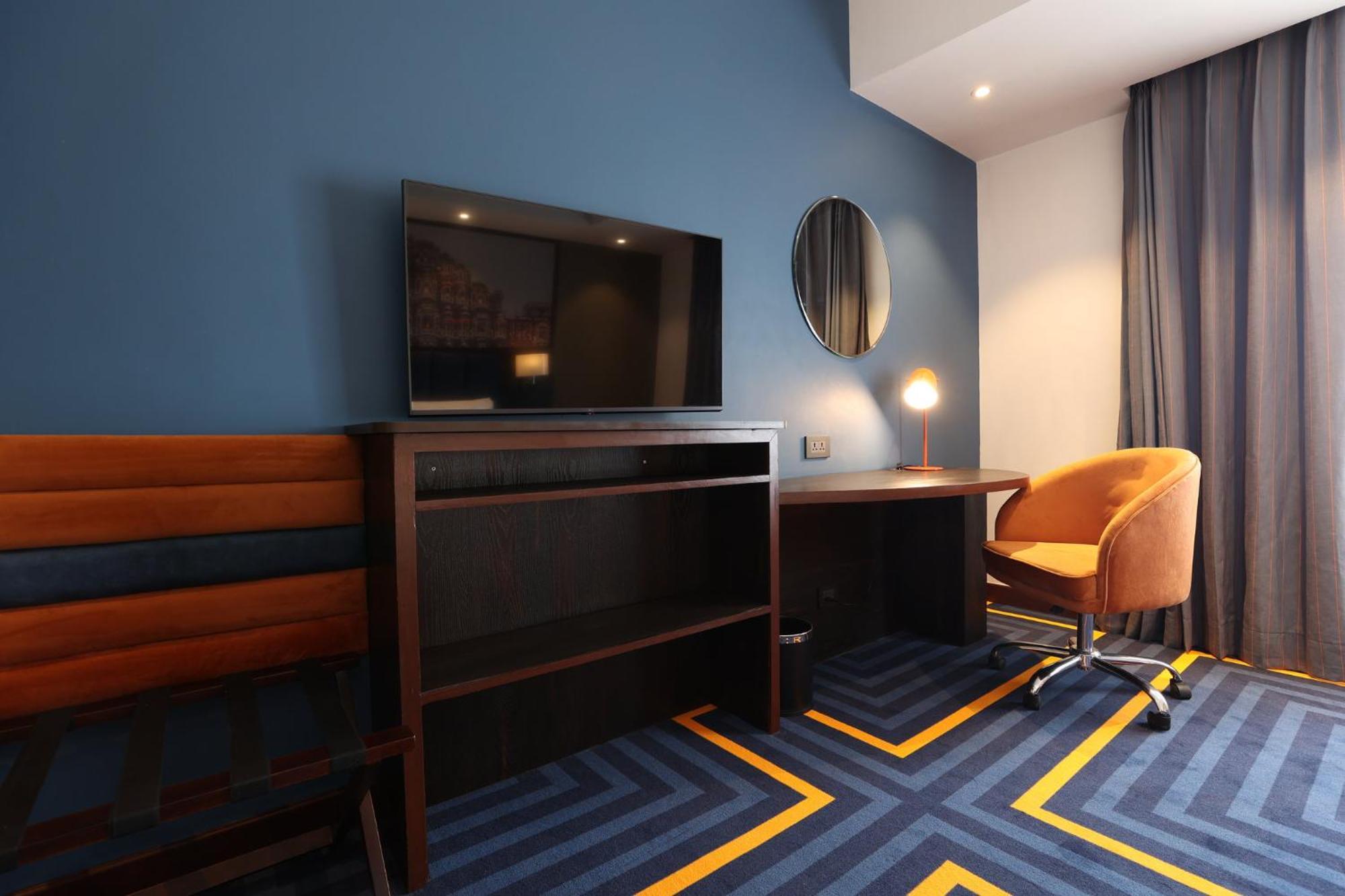 Express & Gopalpura Hotel